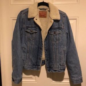 Levi’s Jean Jacket faux shearling lining 100% cotton